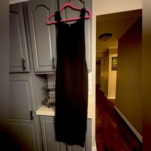 Black Sleeveless Body-Con Dress